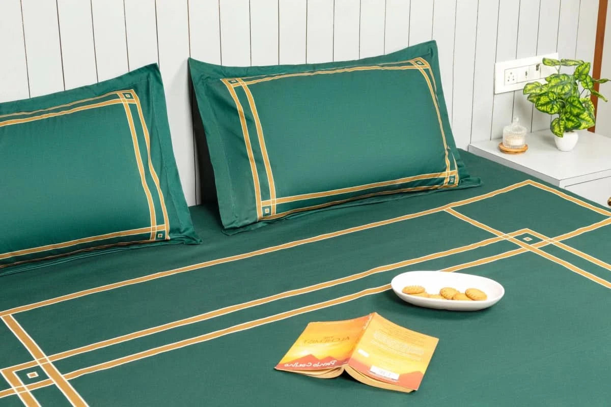 Snoozy Panda's Gentle Grid Nest - Green Bedsheet Set. Made from 400TC Aswan Cotton.